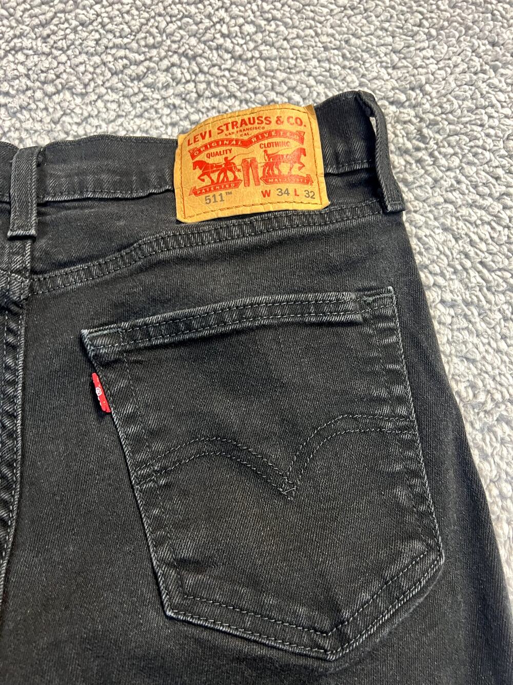 Levi's 511 Jeans Men's Size 34x32 Black Straight Leg (0895)